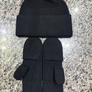 Brand New Women Ribbed Merino Wool-Blend Knit Cozy Set